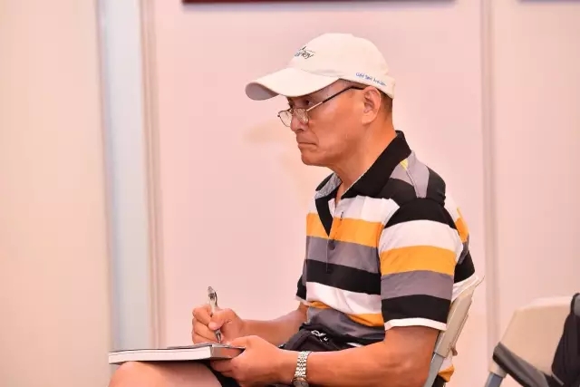 上海的都会更新，，，，，，地标性修建