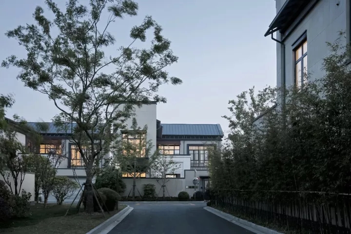 内侧修建单体的院落普遍安顿于修建和蹊径之间以保；；；；；に矫苄